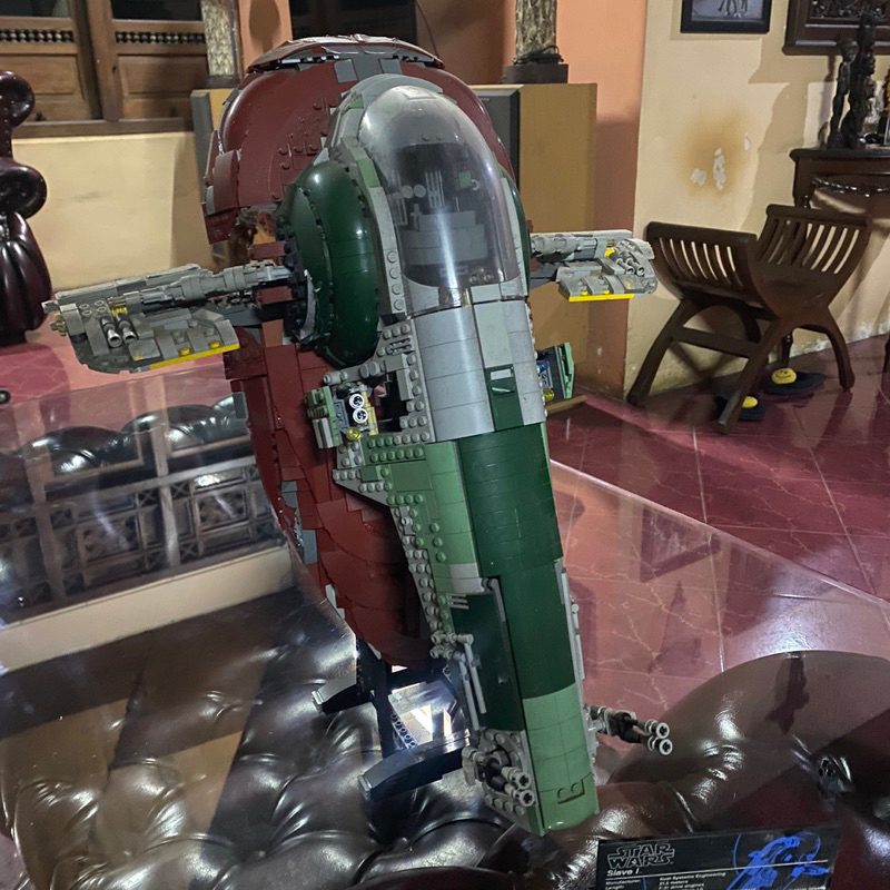 LEGO UCS SLAVE 1