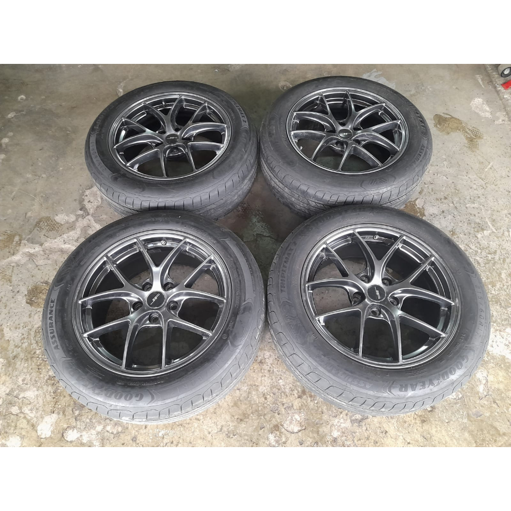 Velg Mobil Second Ring 17 Lebar 7,5 Pcd 5x114 Et45 & Ban 215 60 R17 Velg Mobil Murah