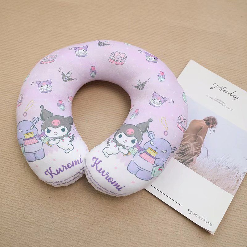 BANTAL LEHER CINNAMOROLL KUROMI MELODY HELLO KITTY POMPOMPURIN LITTLE TWIN STARS KIKI LALA NECK PILLOW