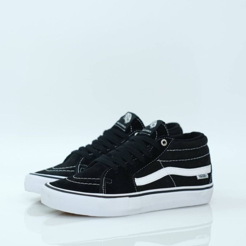 Vans SK8 Mid PRO Black White 100% BNIBWT