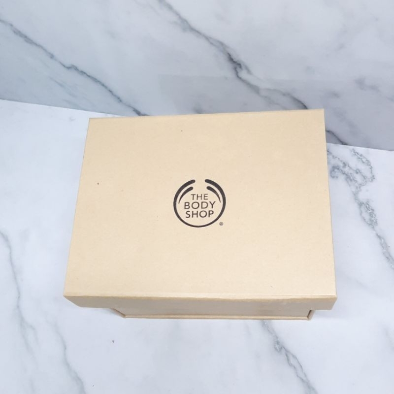 

TBS Kotak Gift /Hampers