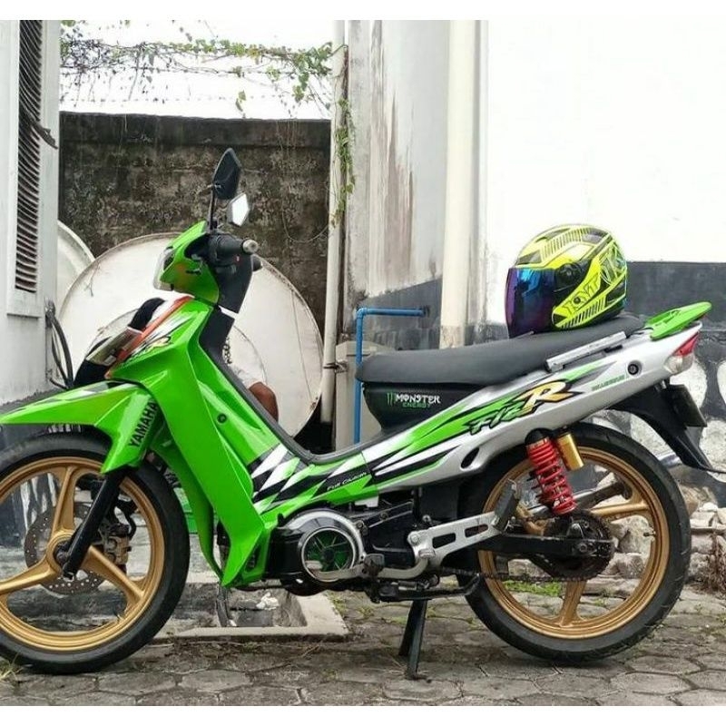 STRIPING STICKER LIS YAMAHA FIZR F1ZR FIZ R F1Z R MILENIUM TAHUN 2000 hijau