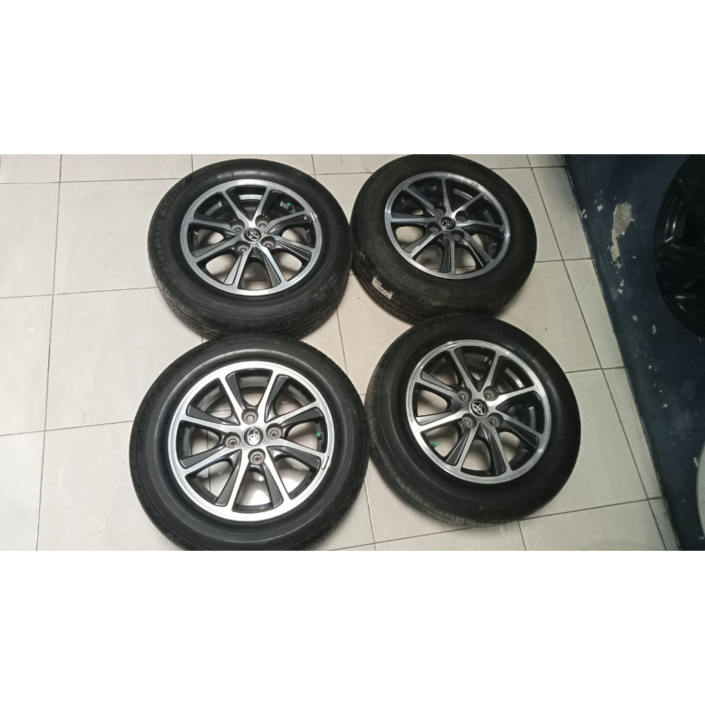 Velg mobil bekas oem calya ring 14 grey polish + ban