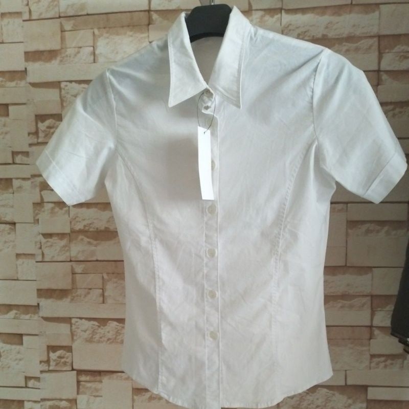 Kemeja Wanita Putih Lengan Pendek