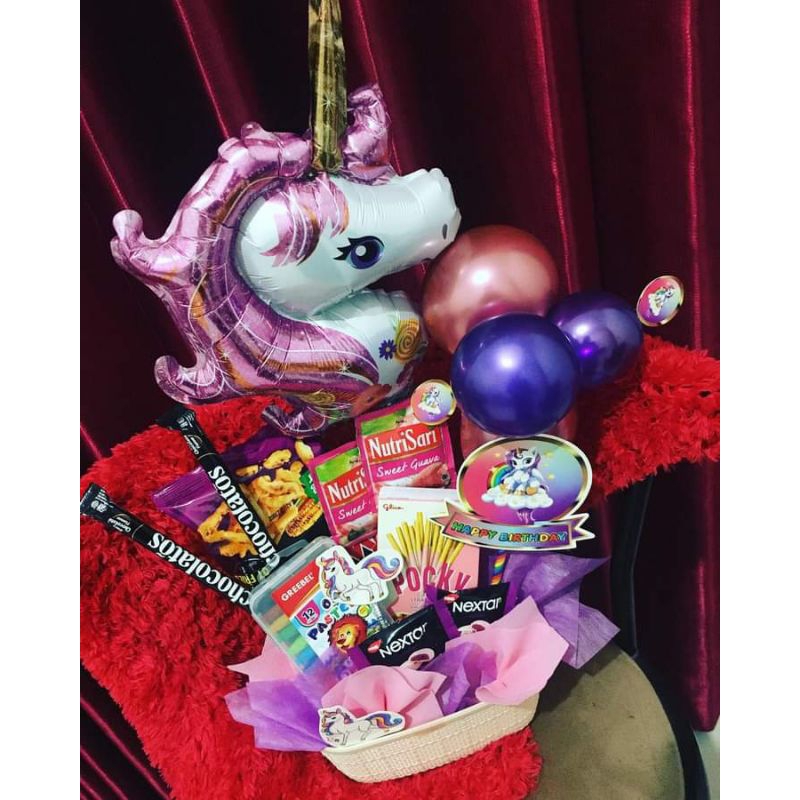 

hampers snack dan balon hadiah