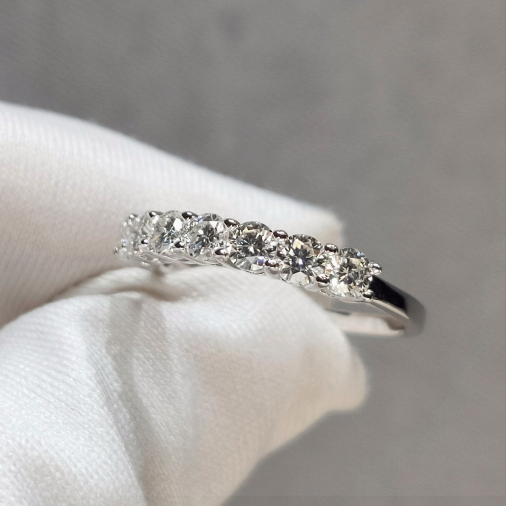 Samira Hadid Jewelry 【0.28 Karat Moissanite, 7 Berlian Kecil, S925】 Aksesoris Wanita Perhiasan Natur