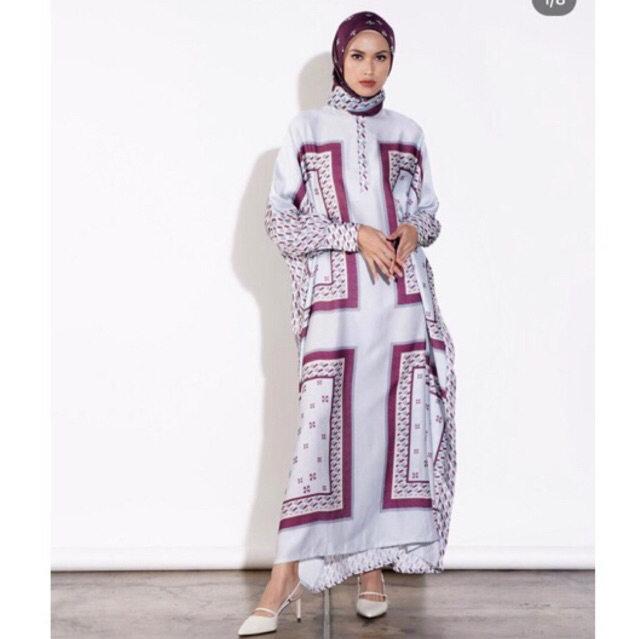 Preloved Aleza label /PL Vidy dress light blue by alezalabel /vvgc kaftan aleza