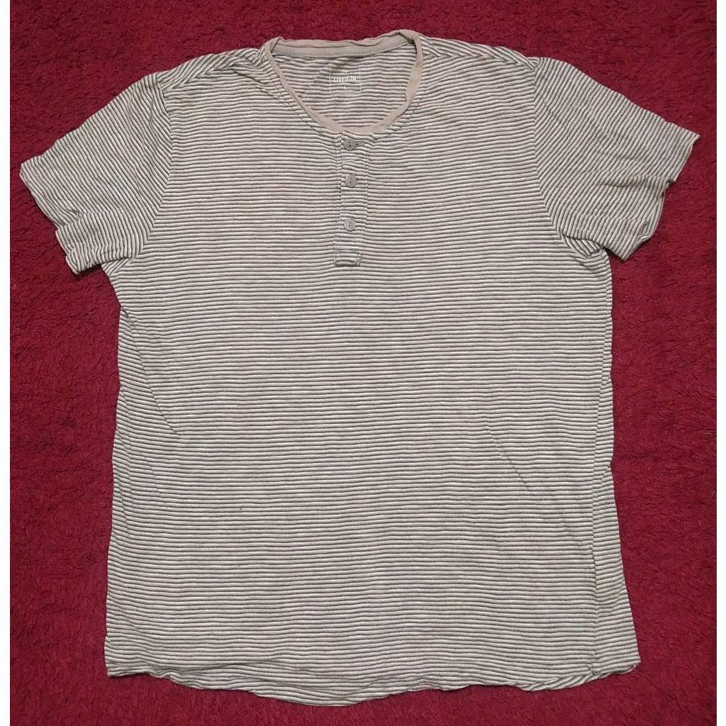 Baju Tshirt GAP Motif Salur Second Size L