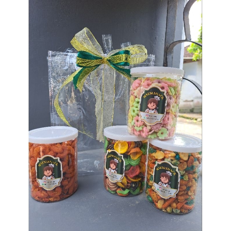 

HAMPERS SNACK 55K (Bisa pilih varian jajan)