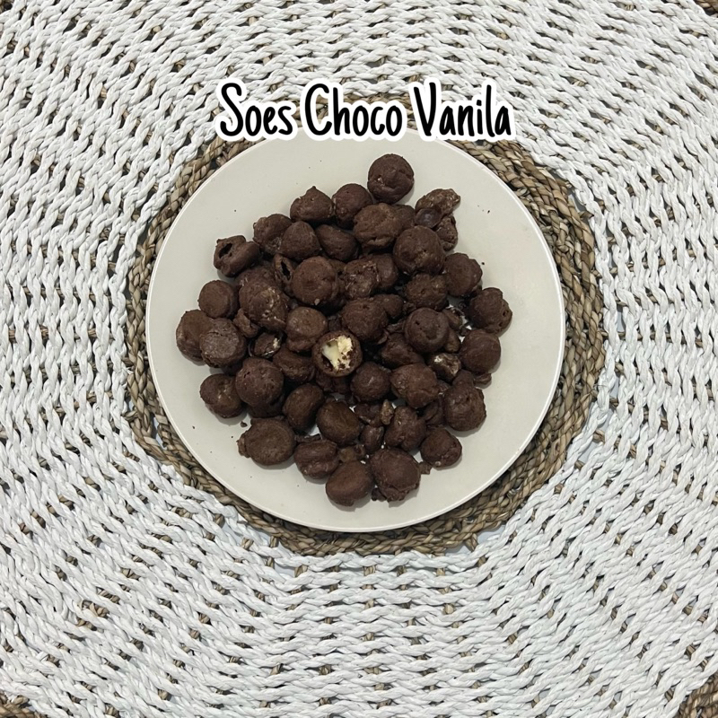 

Soes ChocoVanila 500gr @yunicookies.pontianak