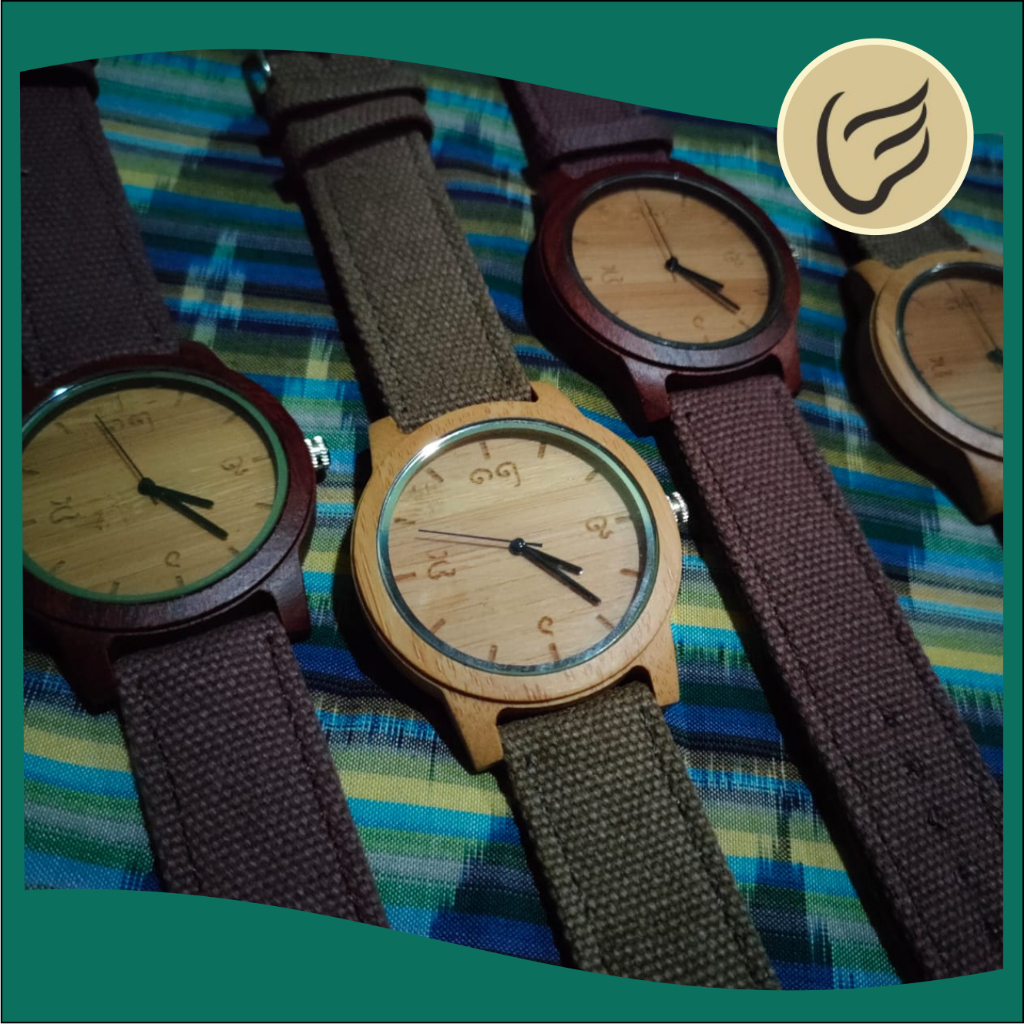 Jam Tangan Kayu Bambu Aksara Kawi Aksara Jawa Kuno