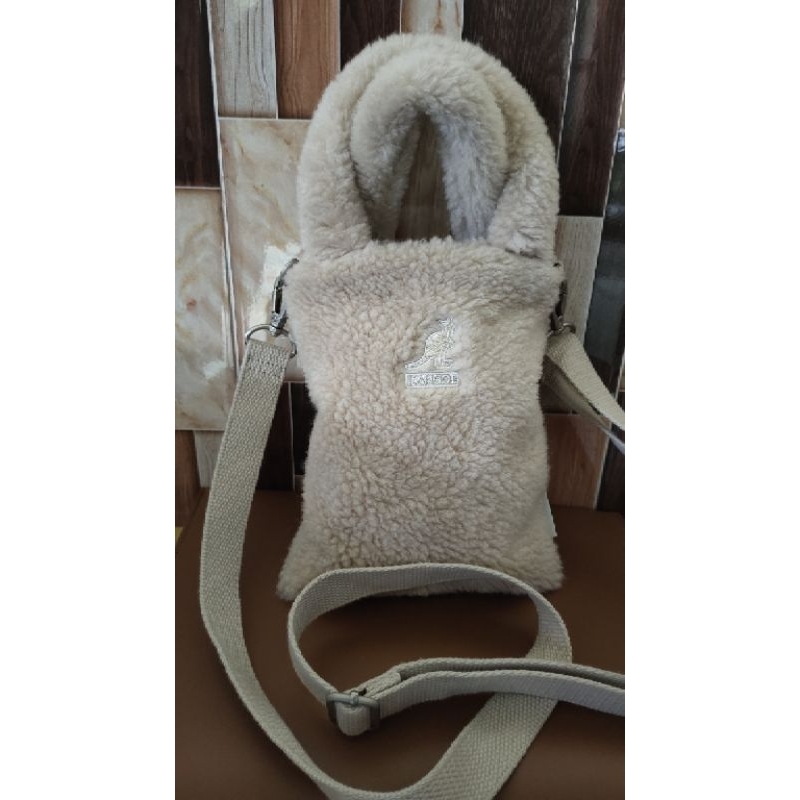 Tas Selempang wanita/ Sling Bag Hp original "Kangol" (prelov)