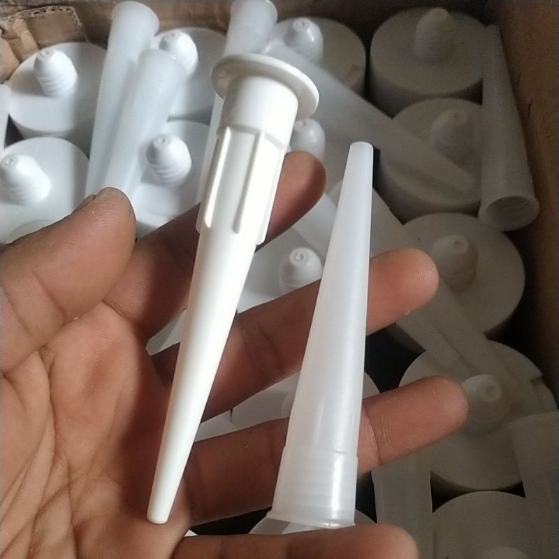 

Corong untuk Lem kaca/Silicone sealant kemasan botol