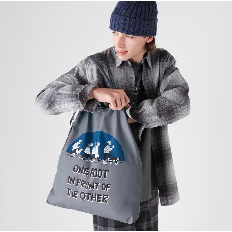 Uniqlo tas totebag saku yusuke hanai new original
