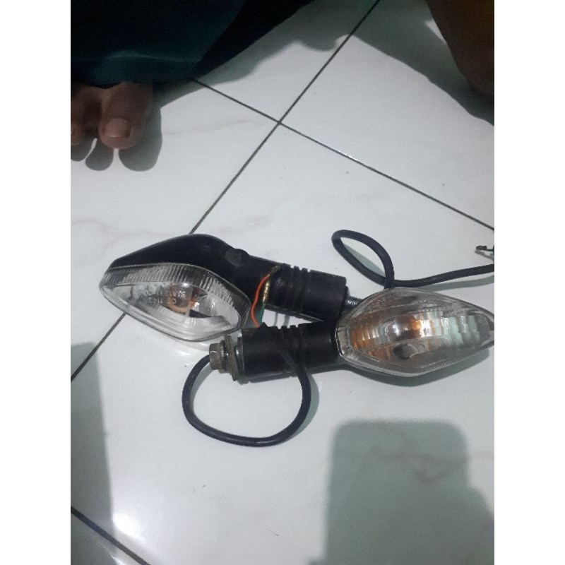 Lampu sein Megapro mono