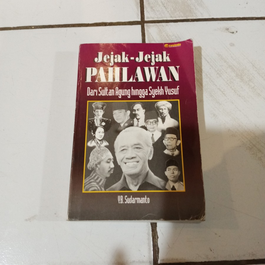 Buku Jejak Jejak Pahlawan