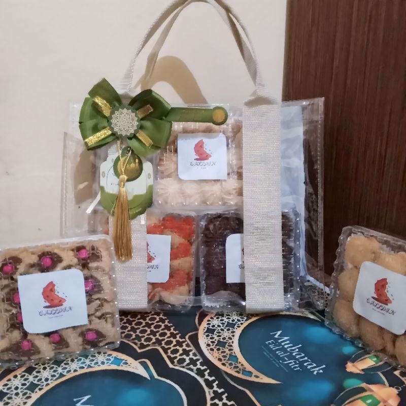 

Hampers Lebaran//Kue Lebaran//kue kering//lebaran//parsel//murah//nastar