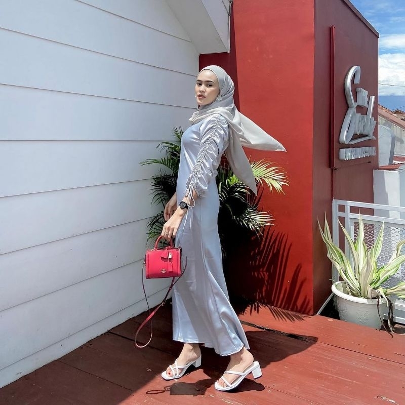 DRESS DARLAN SILK SATIN - Dress Kondangan