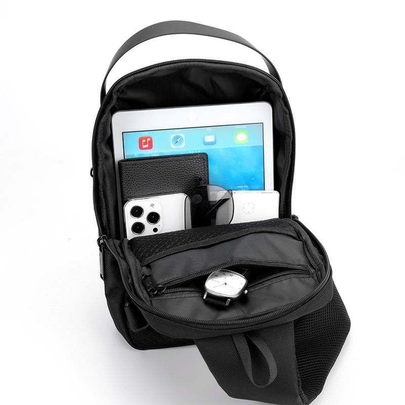 Tas Selempang Slingbag Usb Charger Pria Tas Santai Tas Dada WP Import Quality