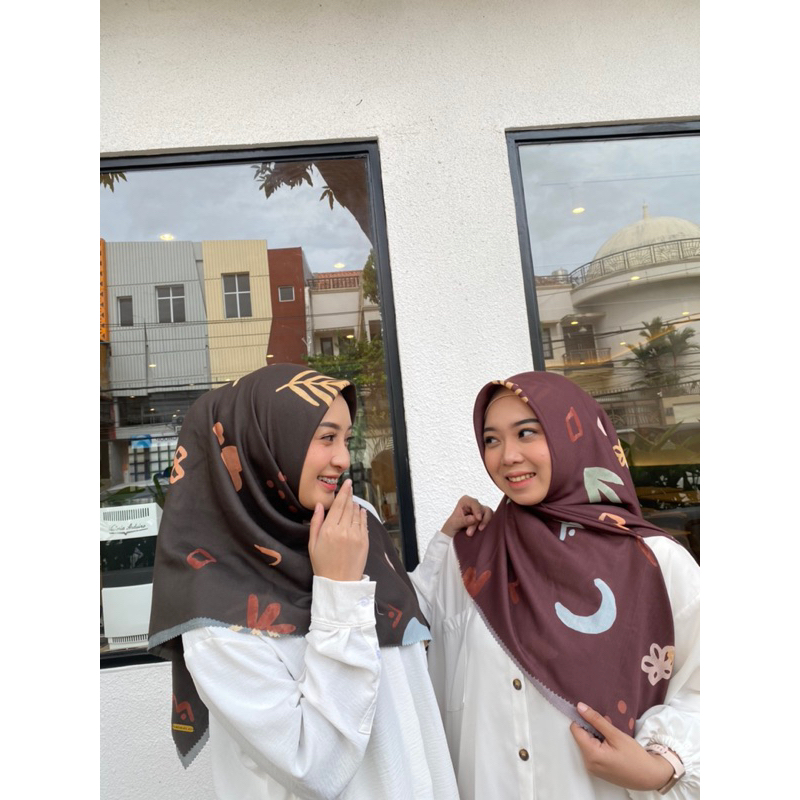 Rumallang Scarf Lontara premium