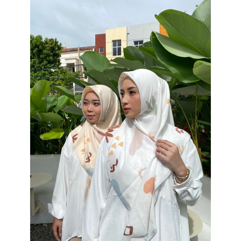 Rumallang Scarf Lontara Premium