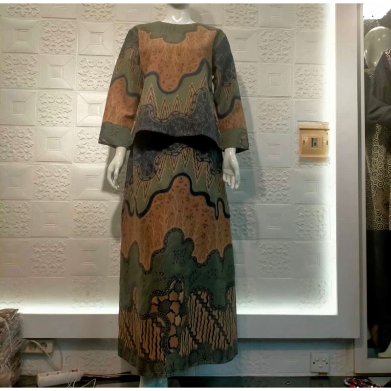 SETELAN ATASAN DAN ROK BATIK BAHAN DOLBY EXCLUSIVE THAMRIN CITY