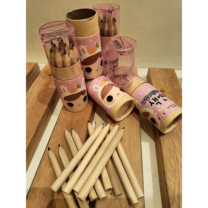 

pensil warna kecil tabung