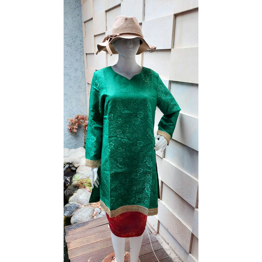 EPRISE ORIGINAL. MIKANA TUNIK WITH TAG