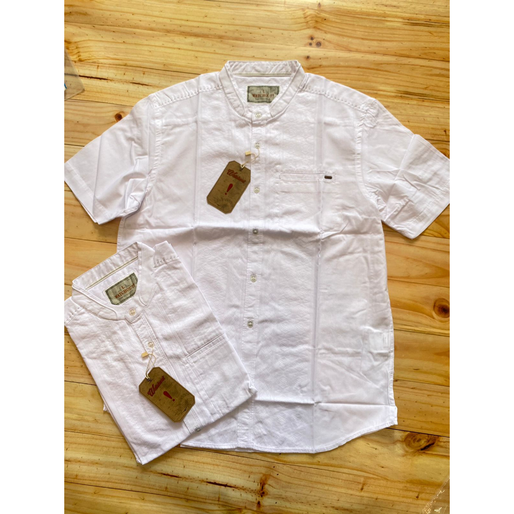 Kemeja Koko Putih Watchout