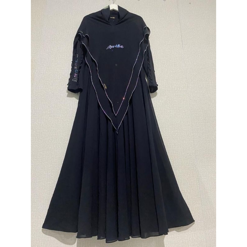 alishaby avrilia hijab