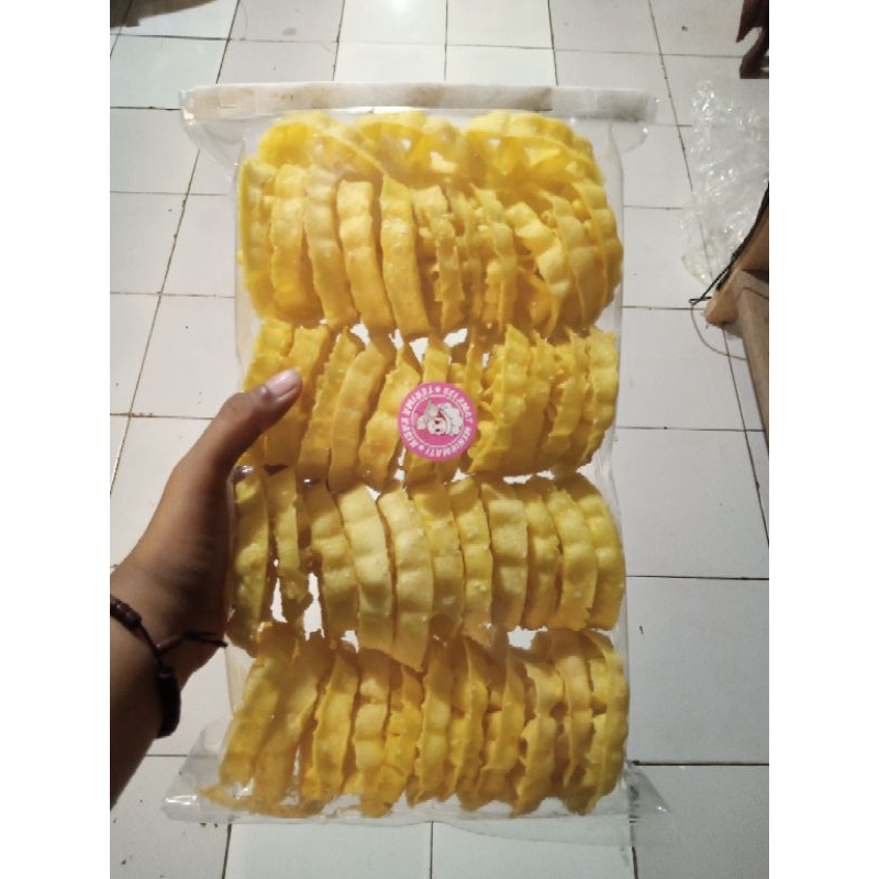 

Kembang Goyang