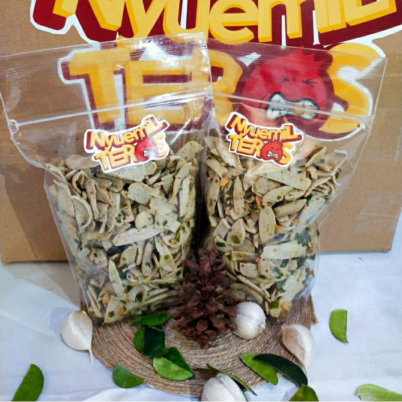 

Basreng Stik Daun Jeruk Original Nyuemil Teros