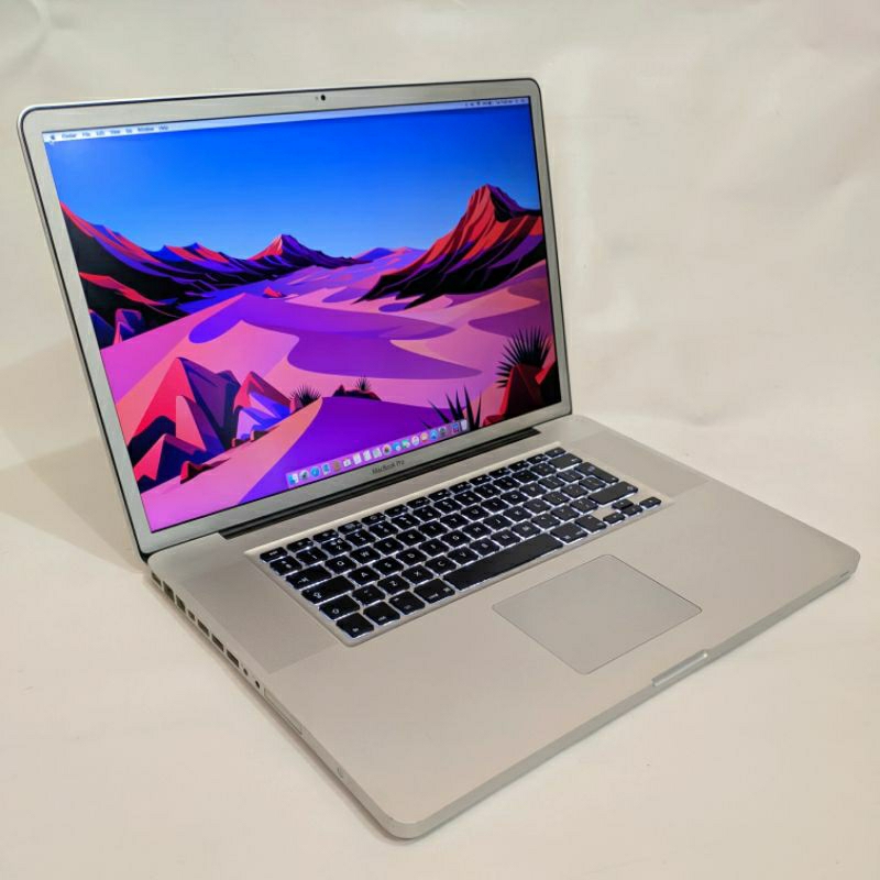 laptop limited edition Macbook pro 17 - Core i7 - ssd 512gb - Dual vga Nvidia GeForce GT 330m