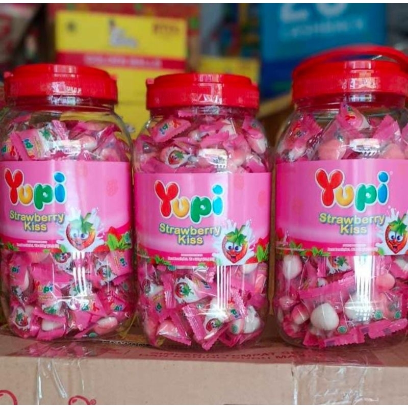 

Yupi strawberry jar