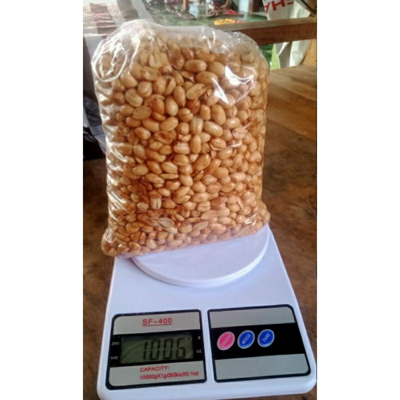 

Kacang asin gurih/ kacang bawang gurih,kriuk renyah kemasan 1 kg