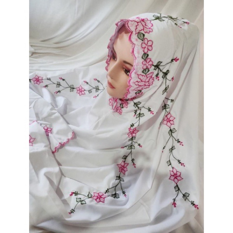 Mukena Rukuh Lajuran Santri Terfavorit