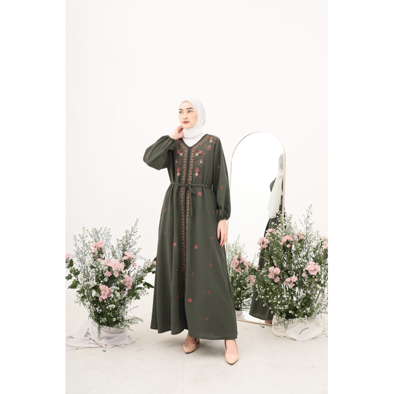 SIREENA BORDIR SWEDING (Ld 106 Pjg 137)