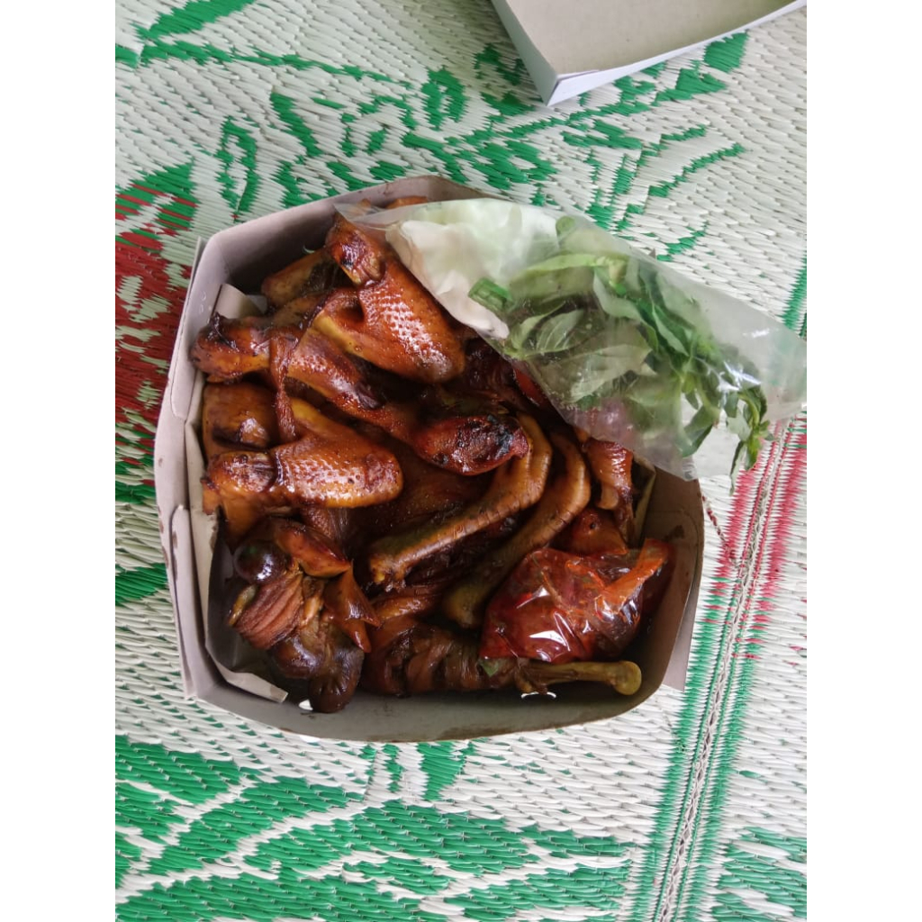 

ayam pejantan 1 ekkor & jeroan