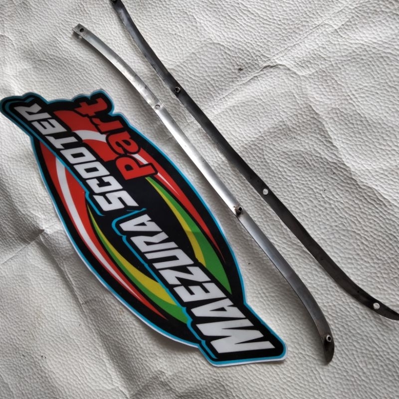 Lis Pedang List Karpet Tengah Vespa Sprint Super Bajaj Original Copotan