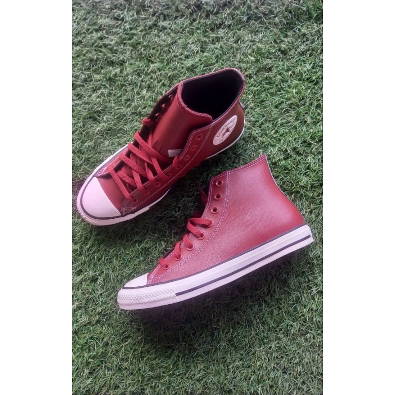 sepatu converse leather maroon