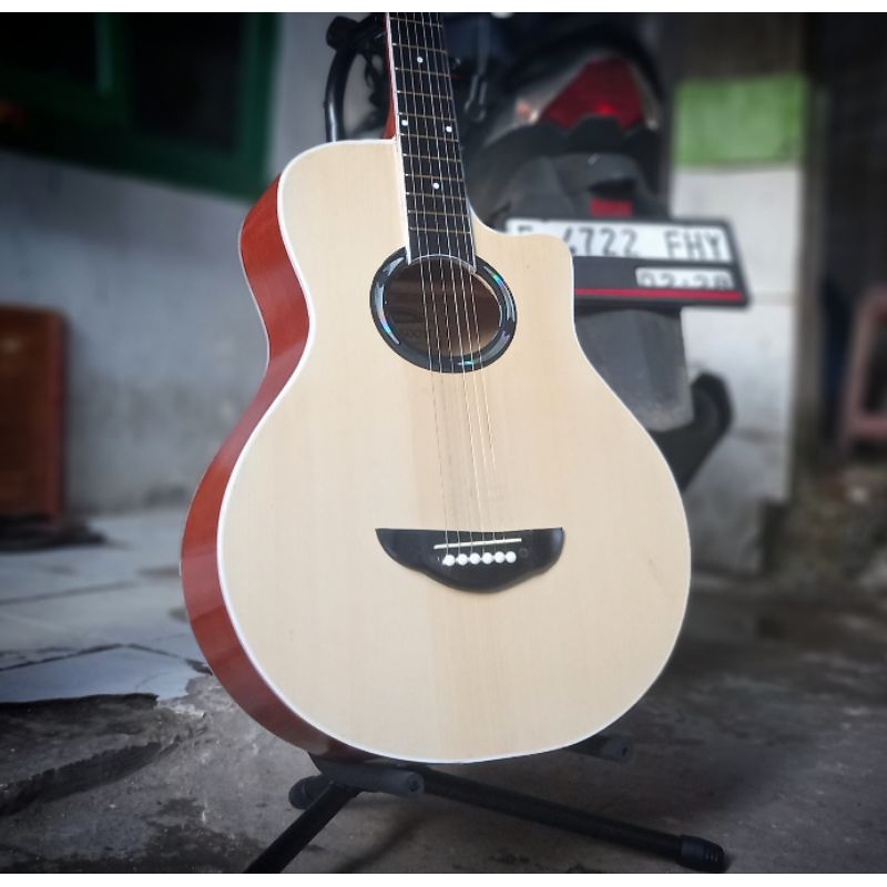 Gitar Akustik Yamaha Apx500ii Murah Meriah (Gratis Pik &amp; Kunci L)