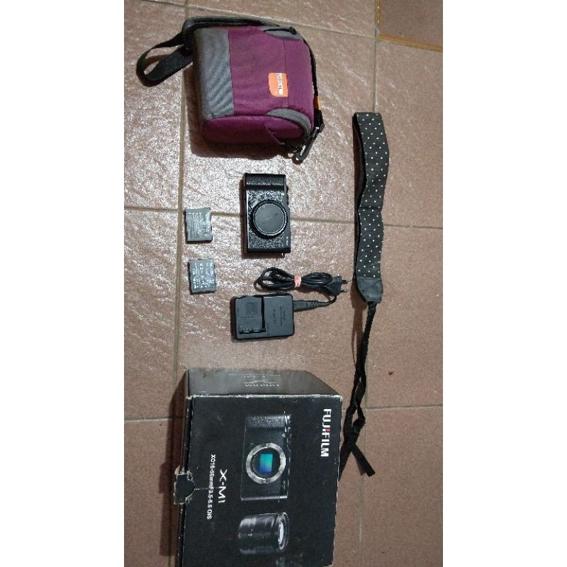 Fujifilm XM1 Body only
