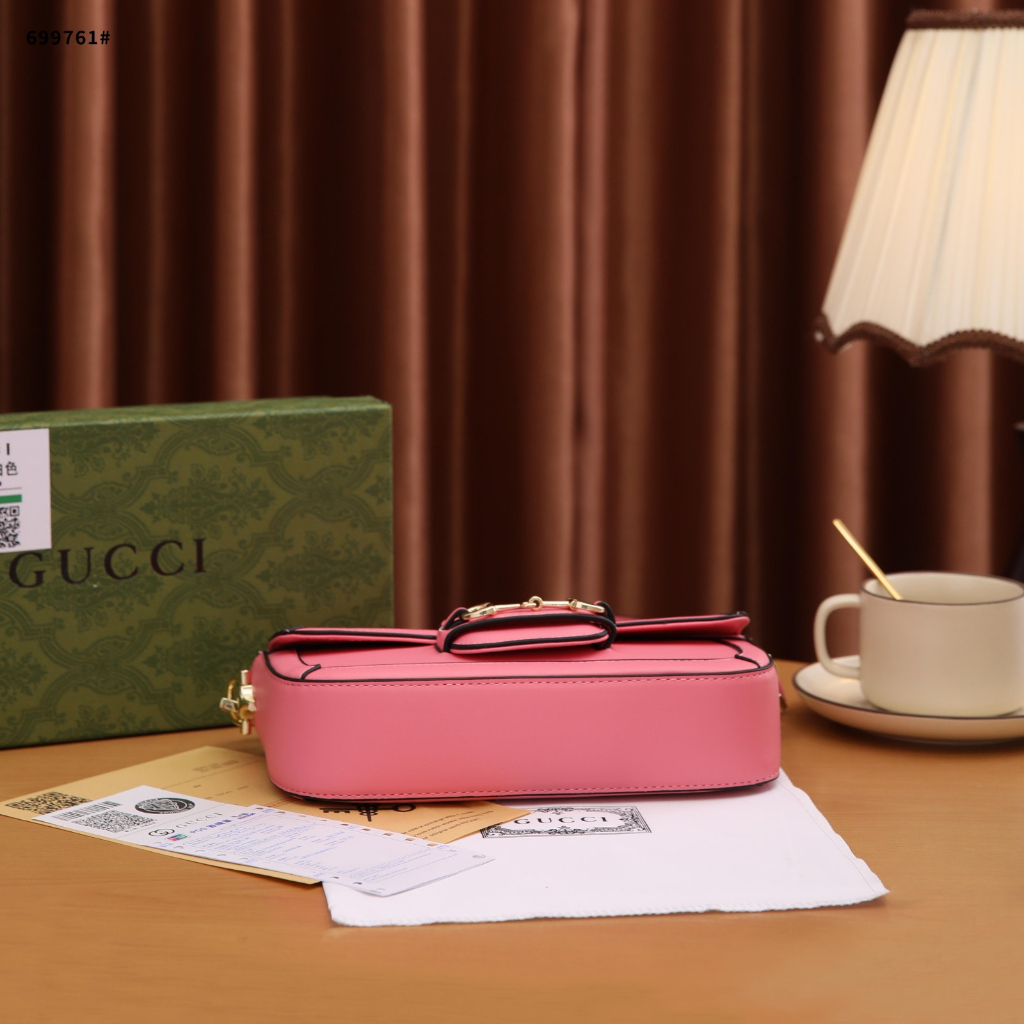 GC Crossbody Bag in Leather 699761