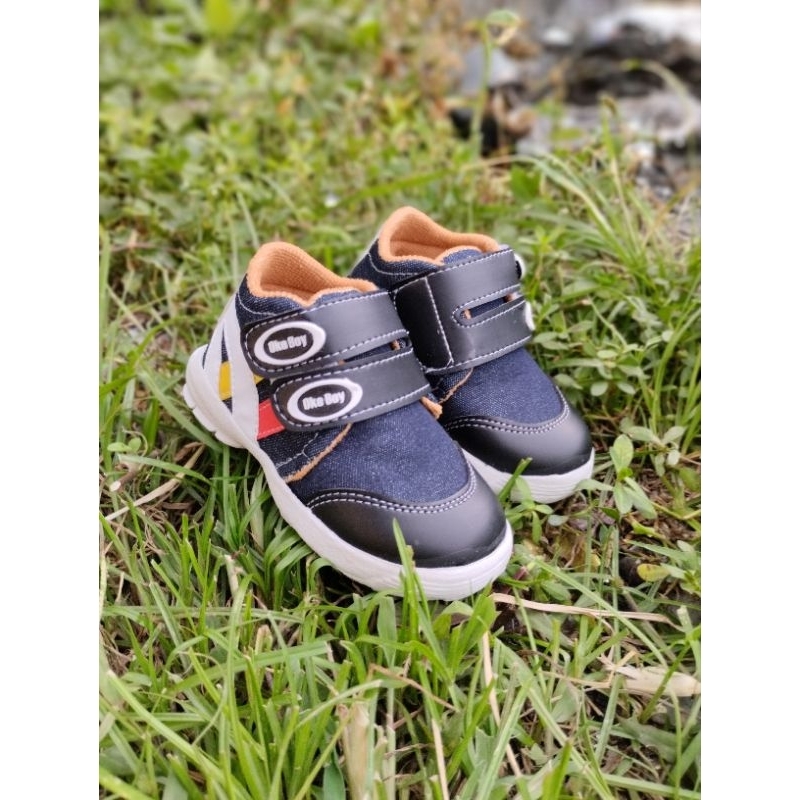 khainuna sepatu boots cowok model oke boy size 22-25