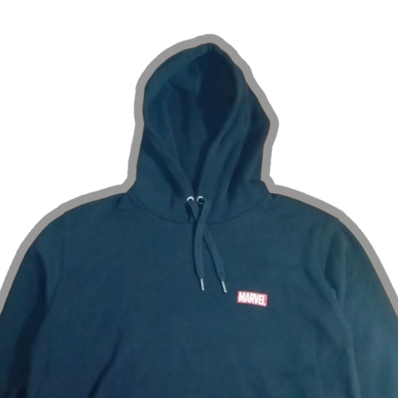 Hoodie uniqlo x Marvel