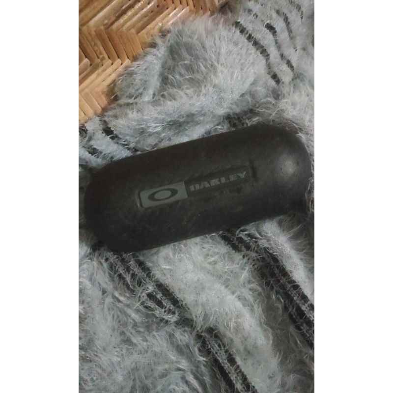 OAKLEY SPORT BOX KOTAK KACA MATA SUN GLASSES EYE WEAR POLARIZED CARBON  METAL TITANIUM GOLD DUST BAG