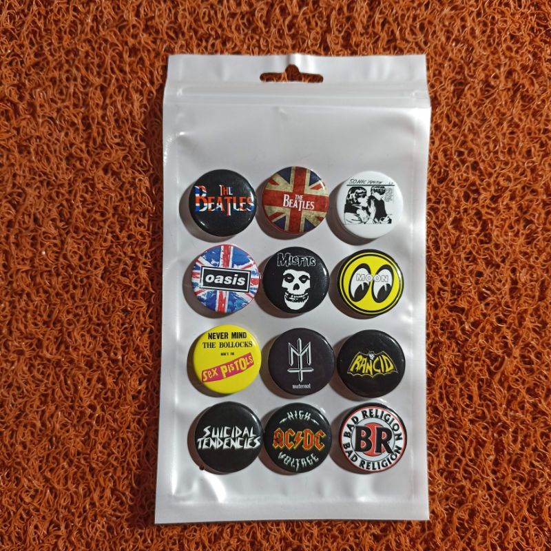 Pin Button / Bros  pin band Musik BMTH / Nirvana satu paket isi 12pcs bonus 5pcs ( 1 pack isi 17pcs )