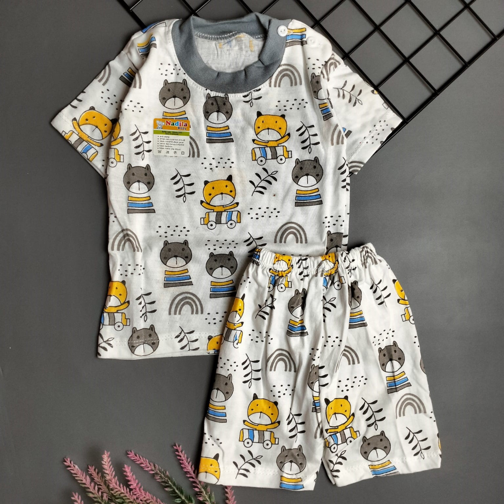 setelan pendek bayi motif rainbow