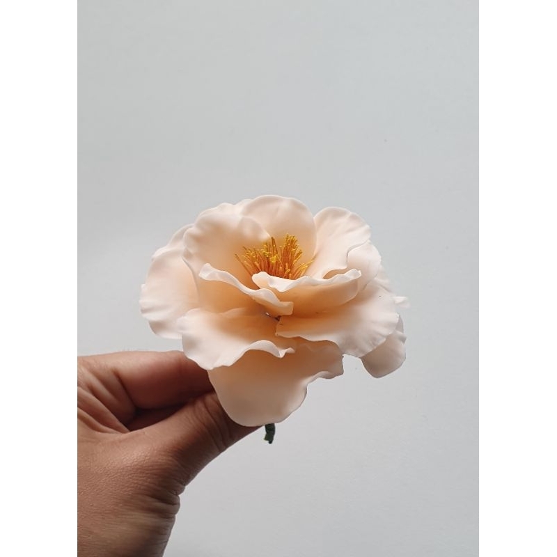 

Ruffled rose D8 / edible / veganpaste / gumpaste