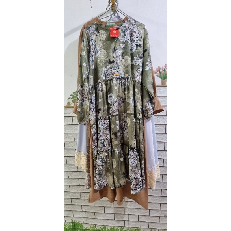 Long tunik embos by Aii Ly (New with hang tag)